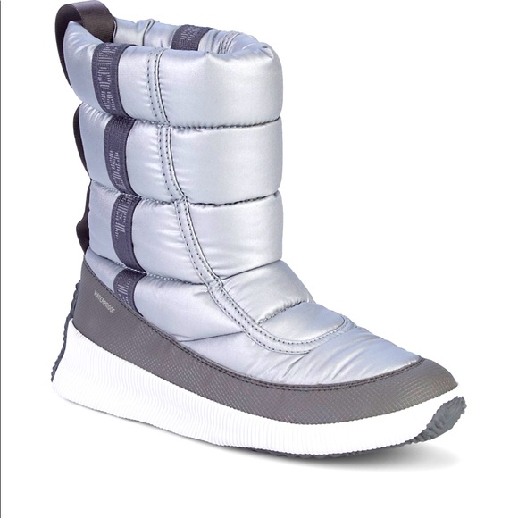 Sorel silver snow boots Clearance